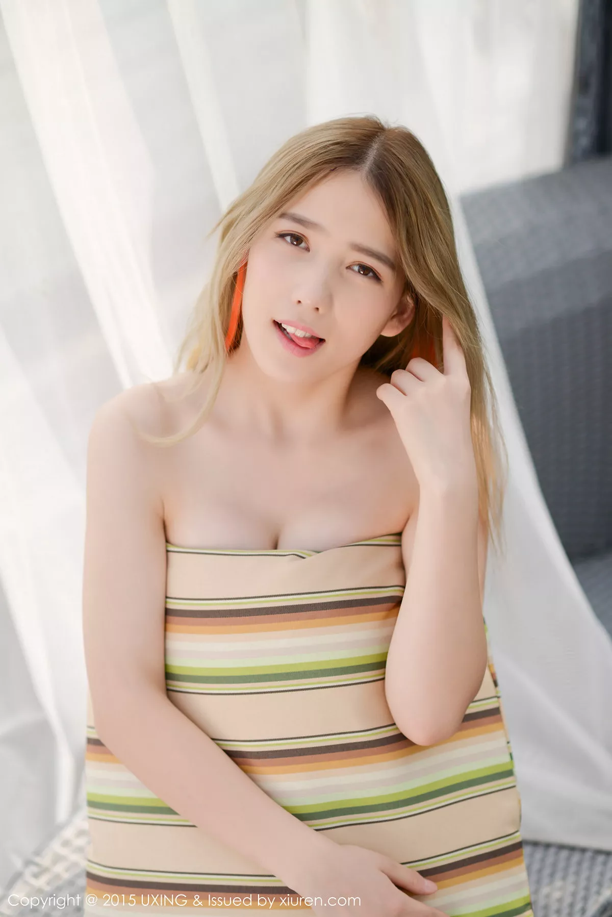 秀人集.com_[UXING优星馆]Vol.028_嫩模懒桃子居家私房粉红内衣秀迷人豪乳性感写真56P