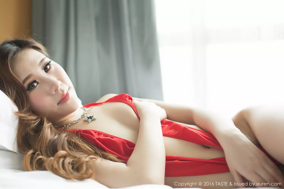 秀人集.com_[Taste顽味生活]Vol.021_嫩模Haimi蓝色妖姬透视秀完美曲线白嫩诱惑美臀写真75P