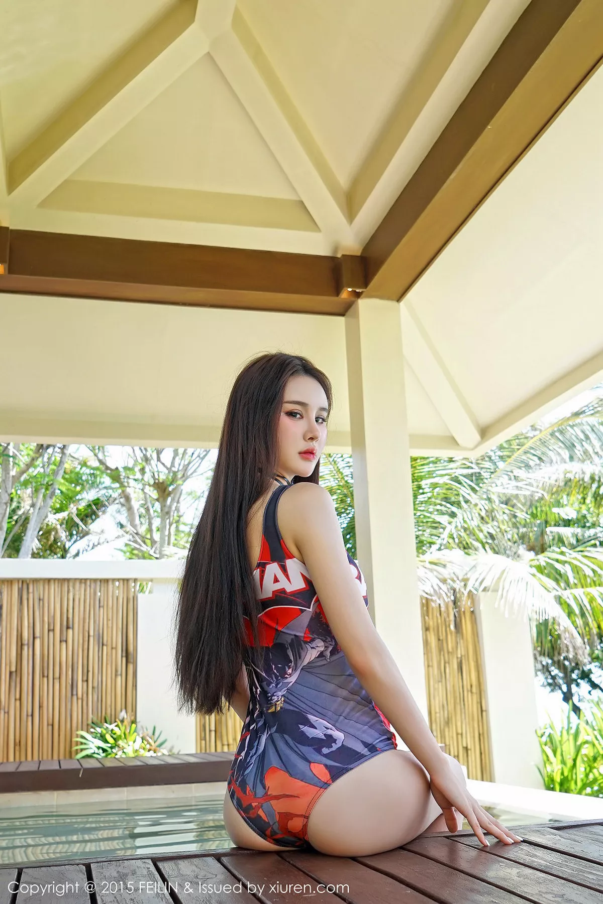 秀人集.com_[FeiLin嗲囡囡]Vol.018_嫩模女神Cheryl青树水中比基尼凸点诱惑写真48P