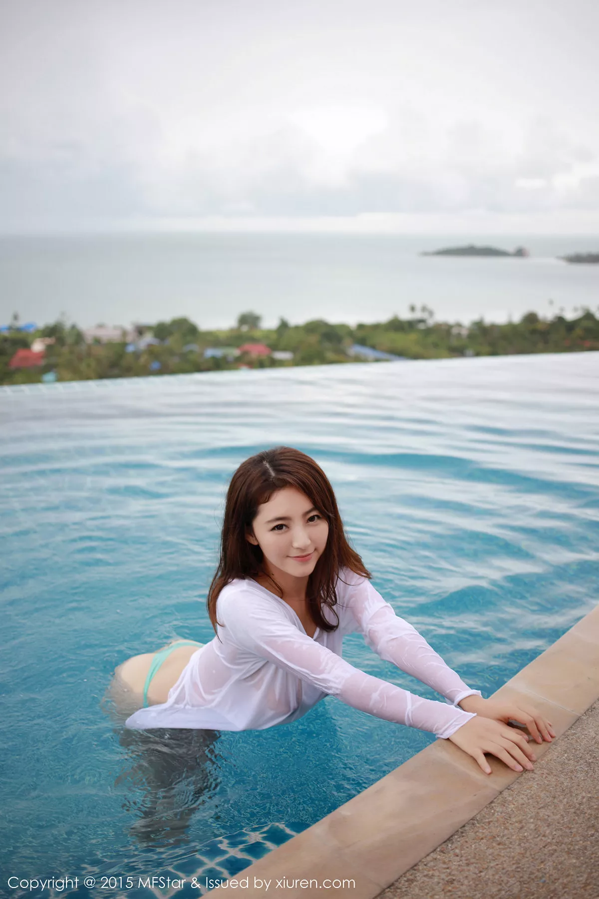 秀人集.com_[MFStar模范学院]Vol.039_嫩模夏茉GIGI苏梅旅拍性感比基尼系列完美身材写真51P