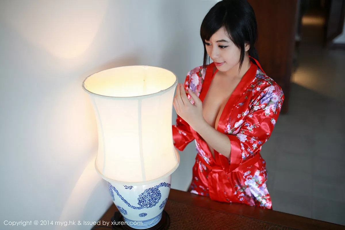 秀人集.com_[MyGirl美媛馆]Vol.033_嫩模黄可christine红色情趣睡裙真空秀豪乳性感写真69P