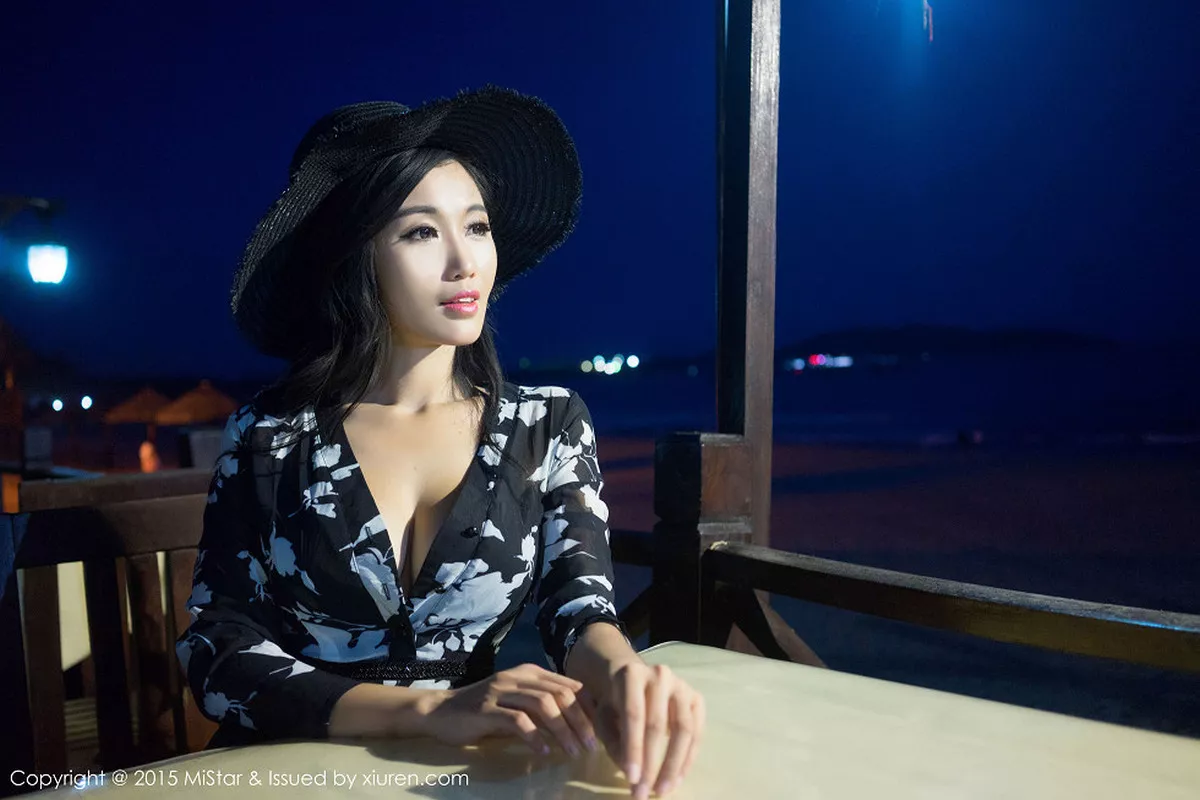 秀人集.com_[MiStar魅妍社]Vol.027_嫩模Ashely丽丽三亚旅拍黑色情趣薄纱白嫩美乳诱惑60P