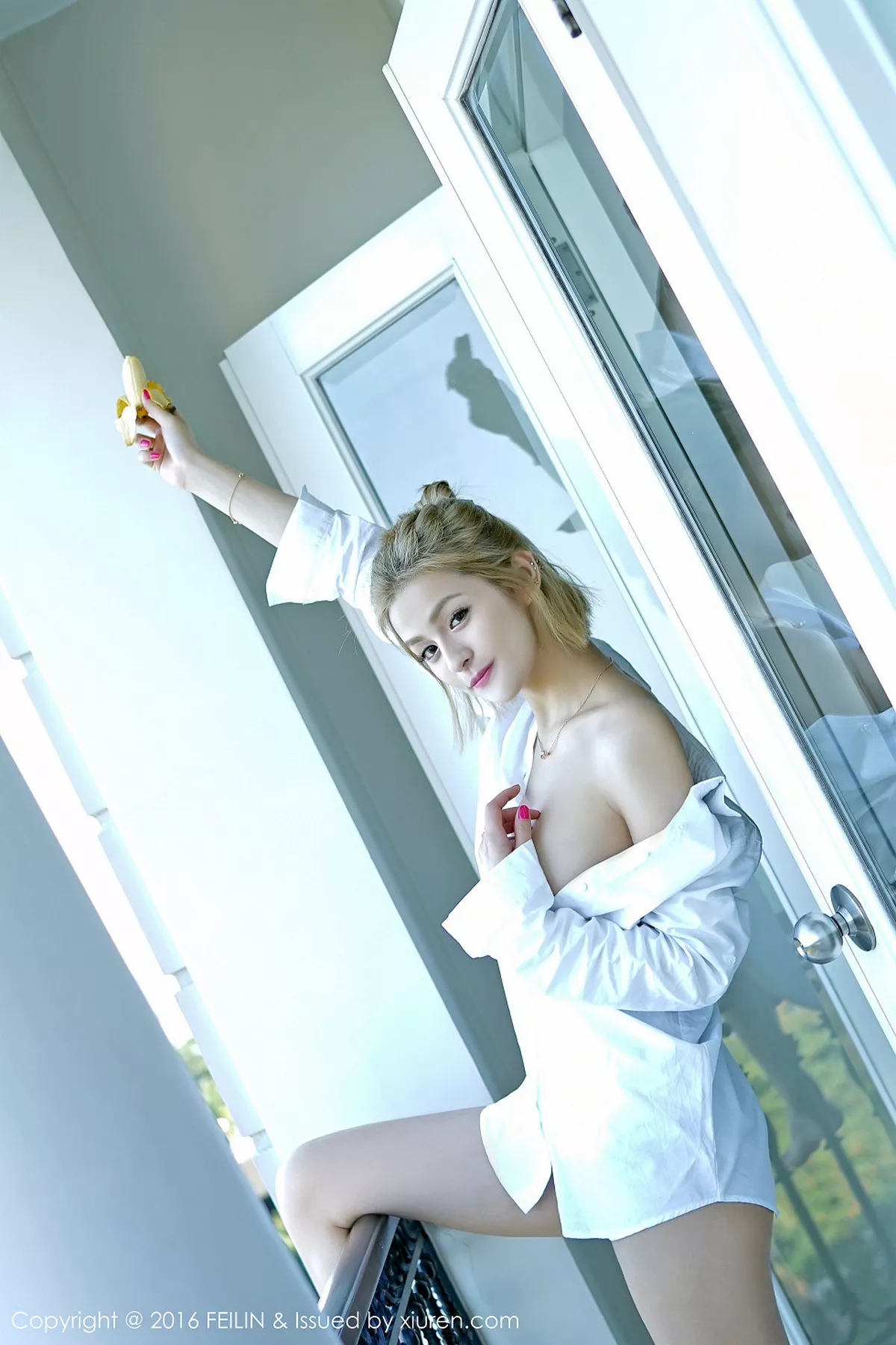 秀人集.com_[FeiLin嗲囡囡]Vol.025_混血嫩模史雯Swan芽庄旅拍沙滩椅悠闲秀完美身材58P