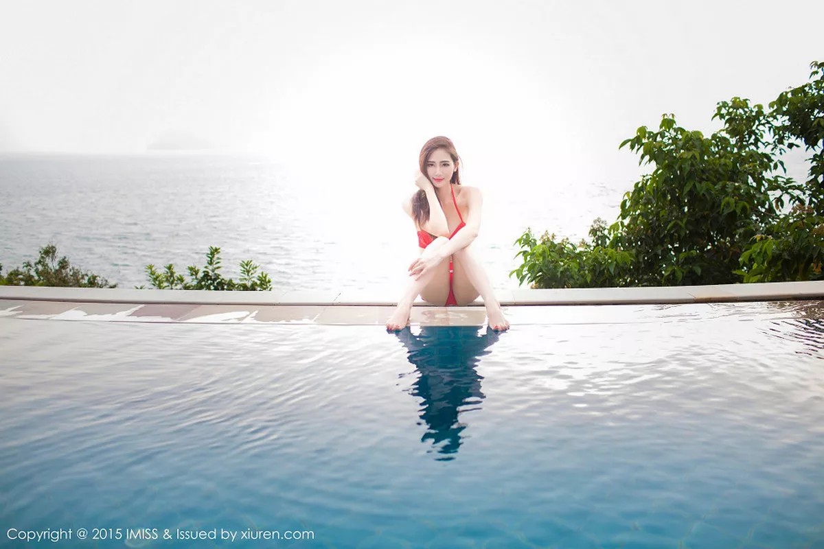 秀人集.com_[IMISS爱蜜社]Vol.028_嫩模SISY思普吉岛旅拍性感内衣秀完美身材写真56P