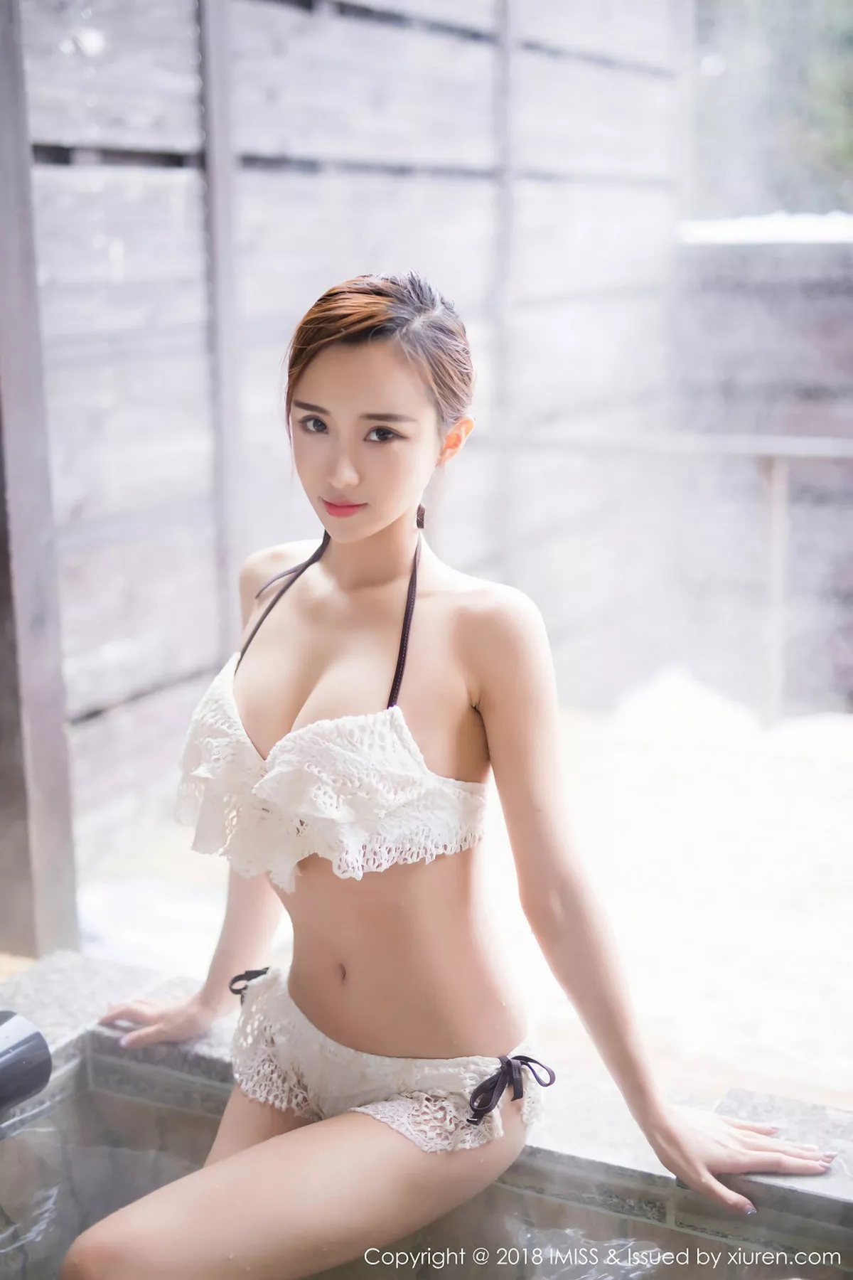 秀人集.com_[IMISS爱蜜社]Vol.235_丽质美女猫宝北海道旅拍性感职业黑丝OL+浴池湿身诱惑写真52P