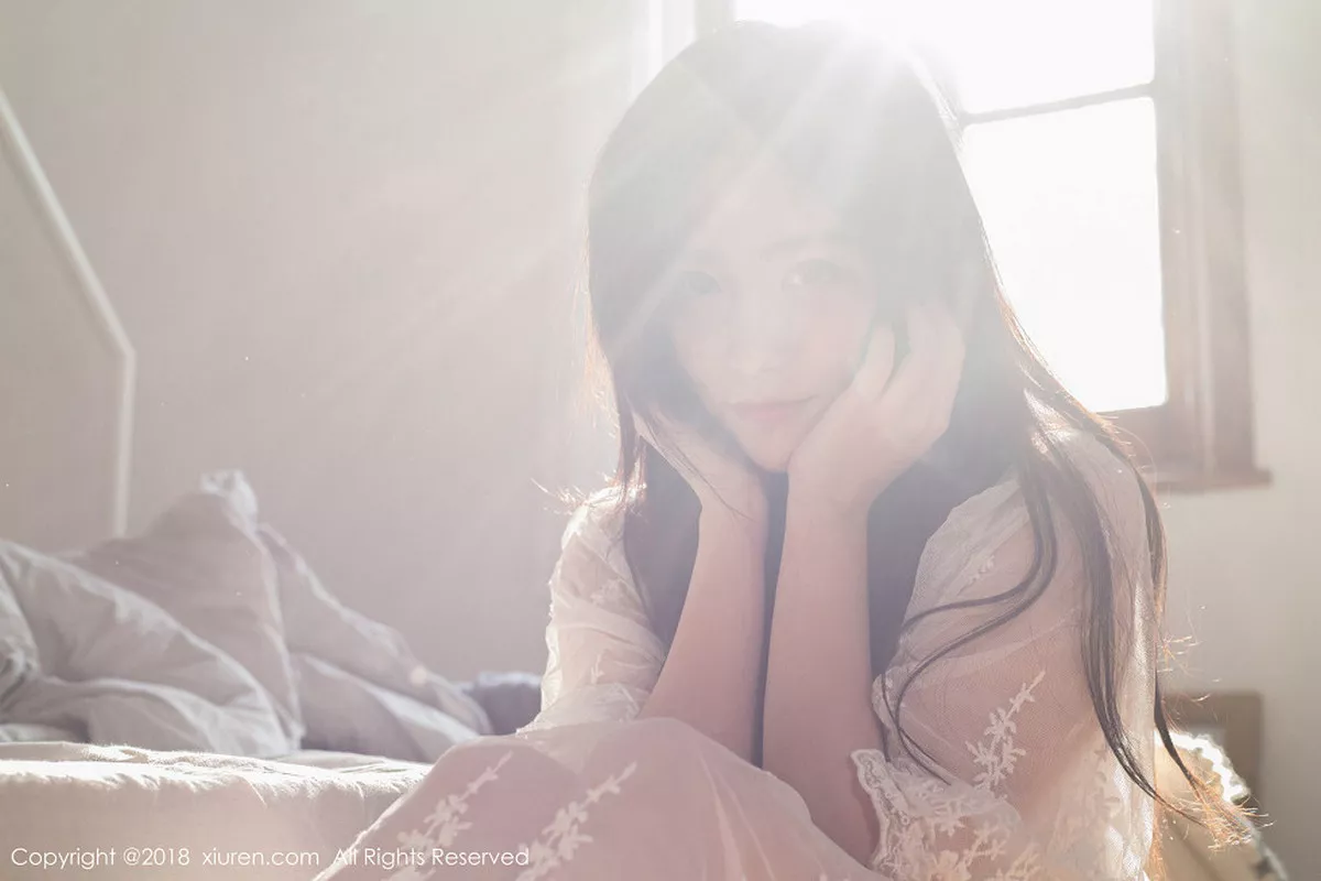 秀人集.com_[XiuRen秀人网]No.1024_女神许诺Sabrina居家早安女友系列床上慵懒迷人写真82P