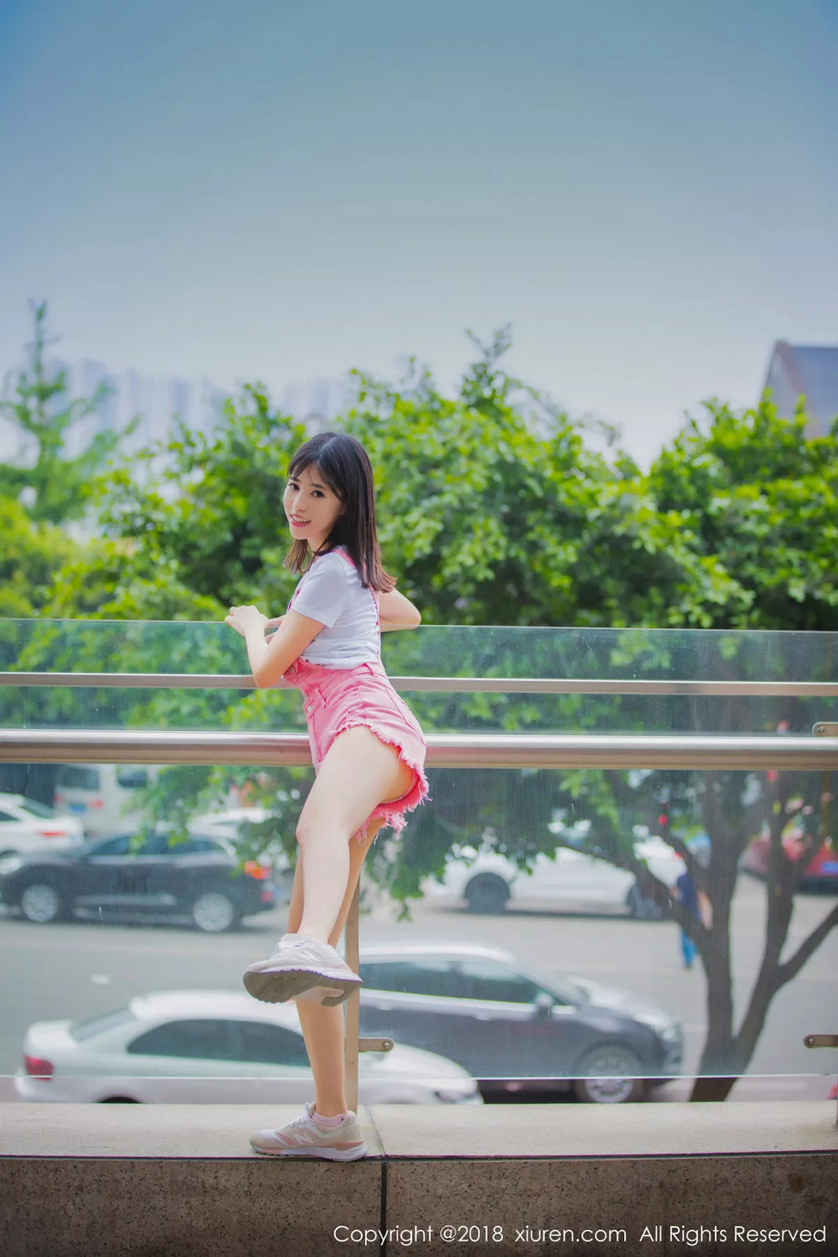 秀人集.com_[XiuRen秀人网]No.1026_嫩模艾栗栗居家黑色蕾丝内衣+户外清新美腿魅惑写真42P