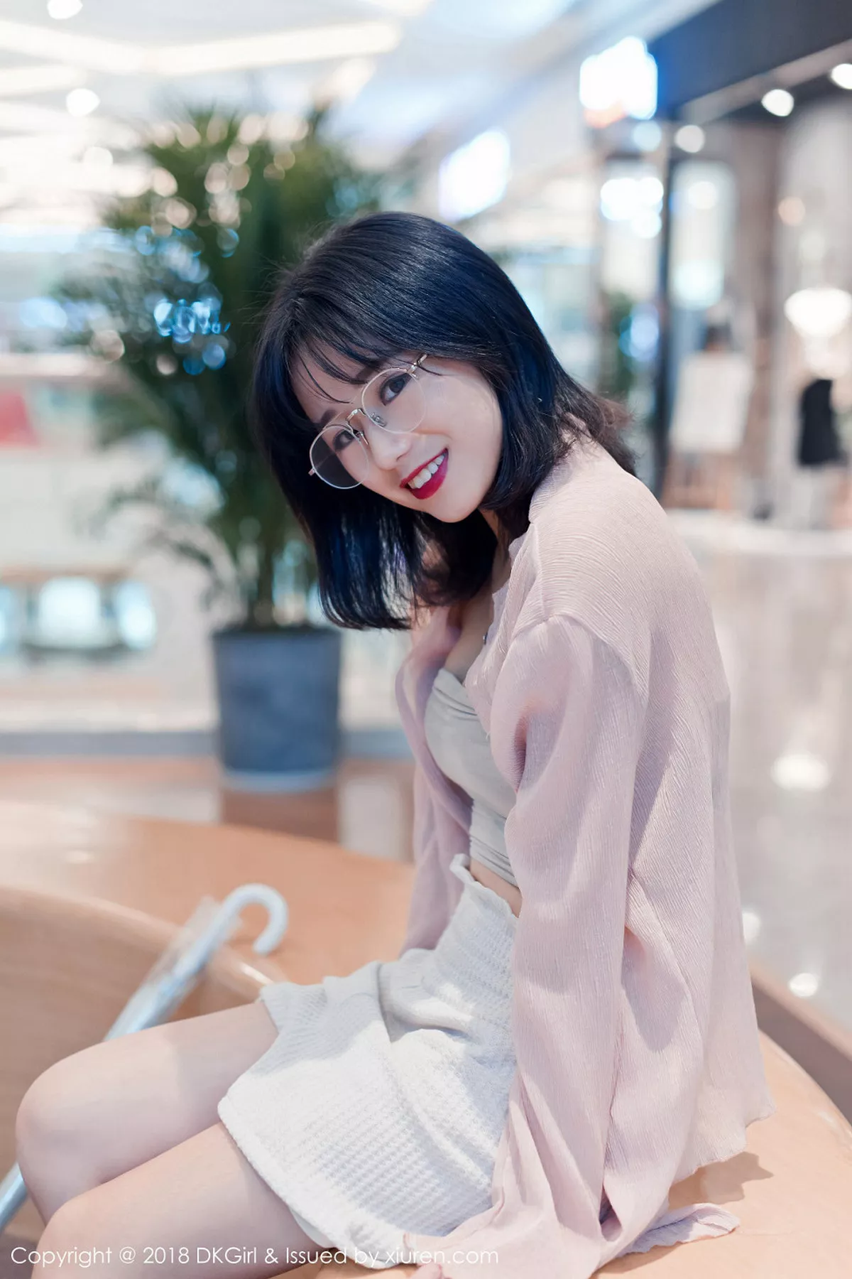 秀人集.com_[DKGirl御女郎]Vol.071_嫩模仓井优香户外粉色薄纱衣敞开真空露美乳撩人诱惑写真49P