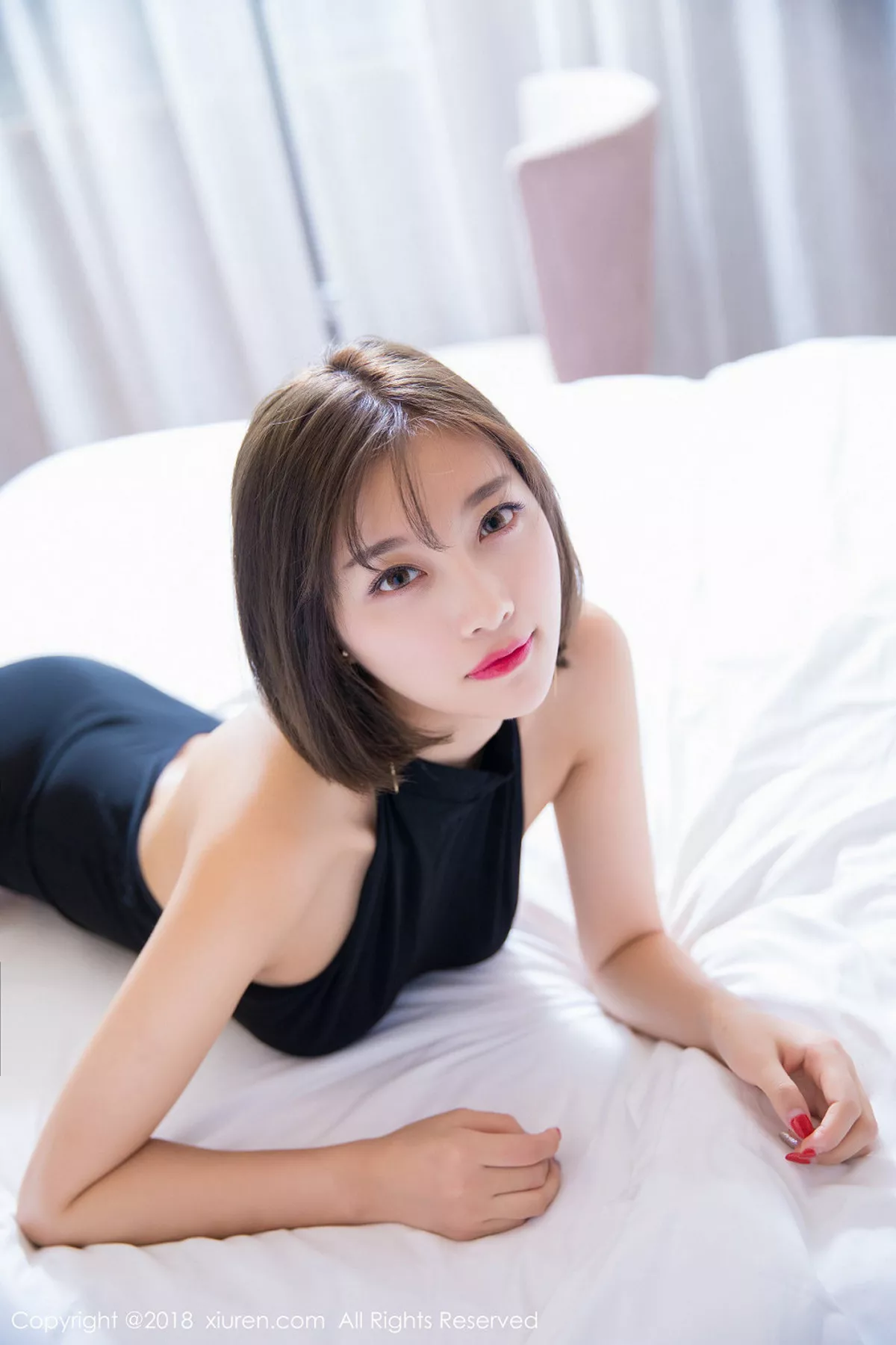 秀人集.com_[XiuRen秀人网]No.1045_甜美女神杨晨晨sugar白色吊带睡裙秀完美身材性感写真53P