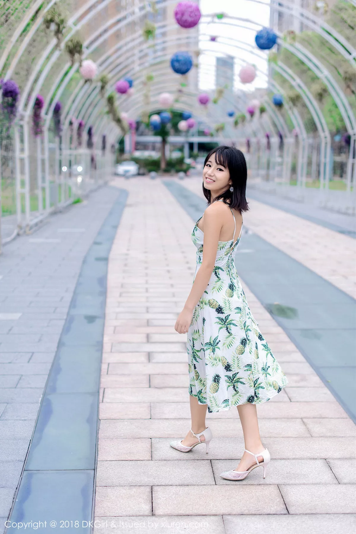 秀人集.com_[DKGirl御女郎]Vol.071_嫩模仓井优香户外粉色薄纱衣敞开真空露美乳撩人诱惑写真49P