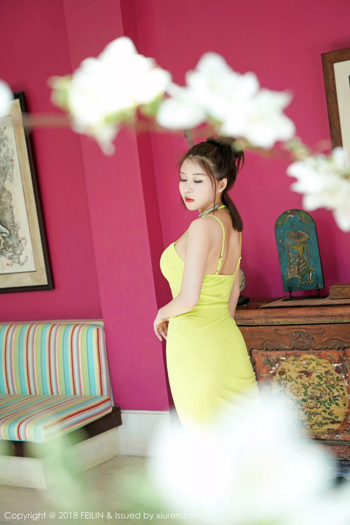 秀人集.com_[FeiLin嗲囡囡]Vol.153_女神廿十户外透视雨衣秀丁字裤+足球宝贝丁字裤诱惑写真40P