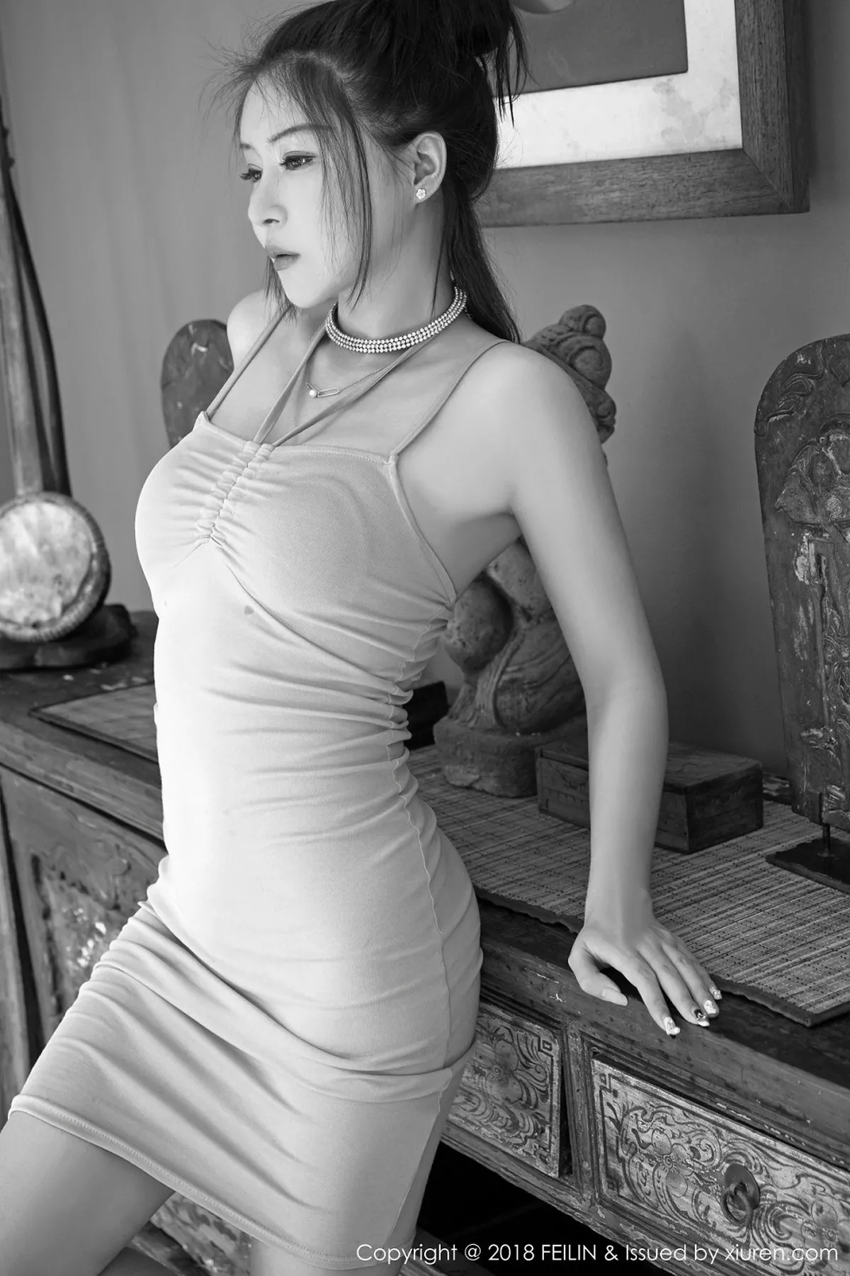 秀人集.com_[FeiLin嗲囡囡]Vol.153_女神廿十户外透视雨衣秀丁字裤+足球宝贝丁字裤诱惑写真40P