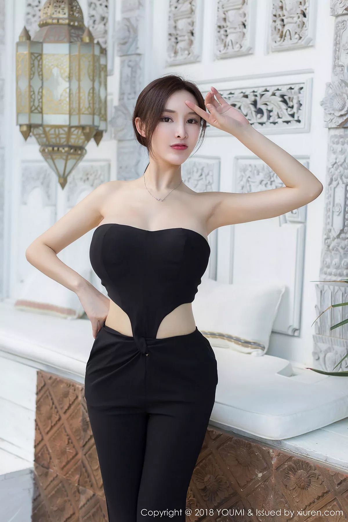 秀人集.com_[YouMi尤蜜荟]Vol.204_女神奶瓶土肥圆巴厘岛旅拍黑色露背连身裙妩媚诱惑写真49P