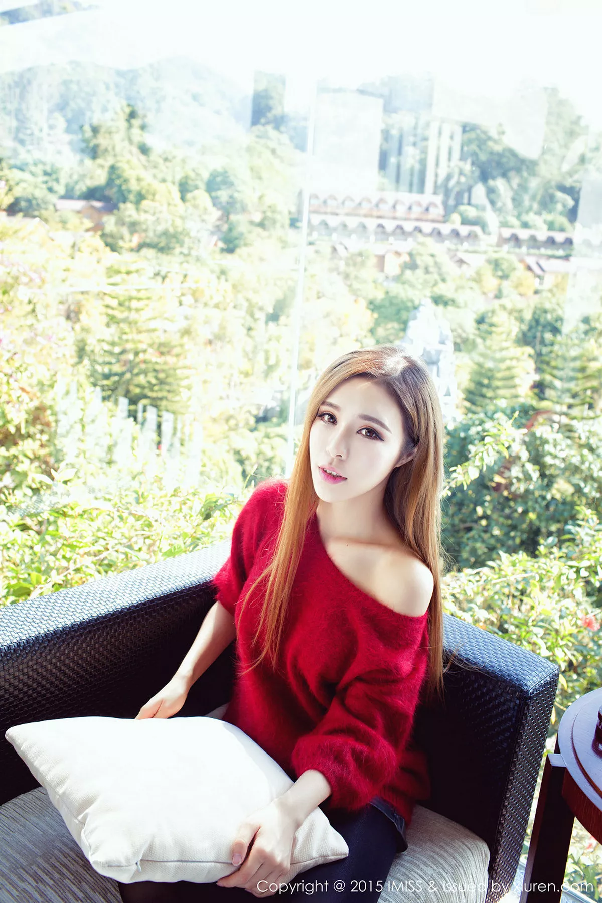 秀人集.com_[IMISS爱蜜社]Vol.047_嫩模游潇潇旅拍户外性感花色比基尼秀完美曲线写真54P