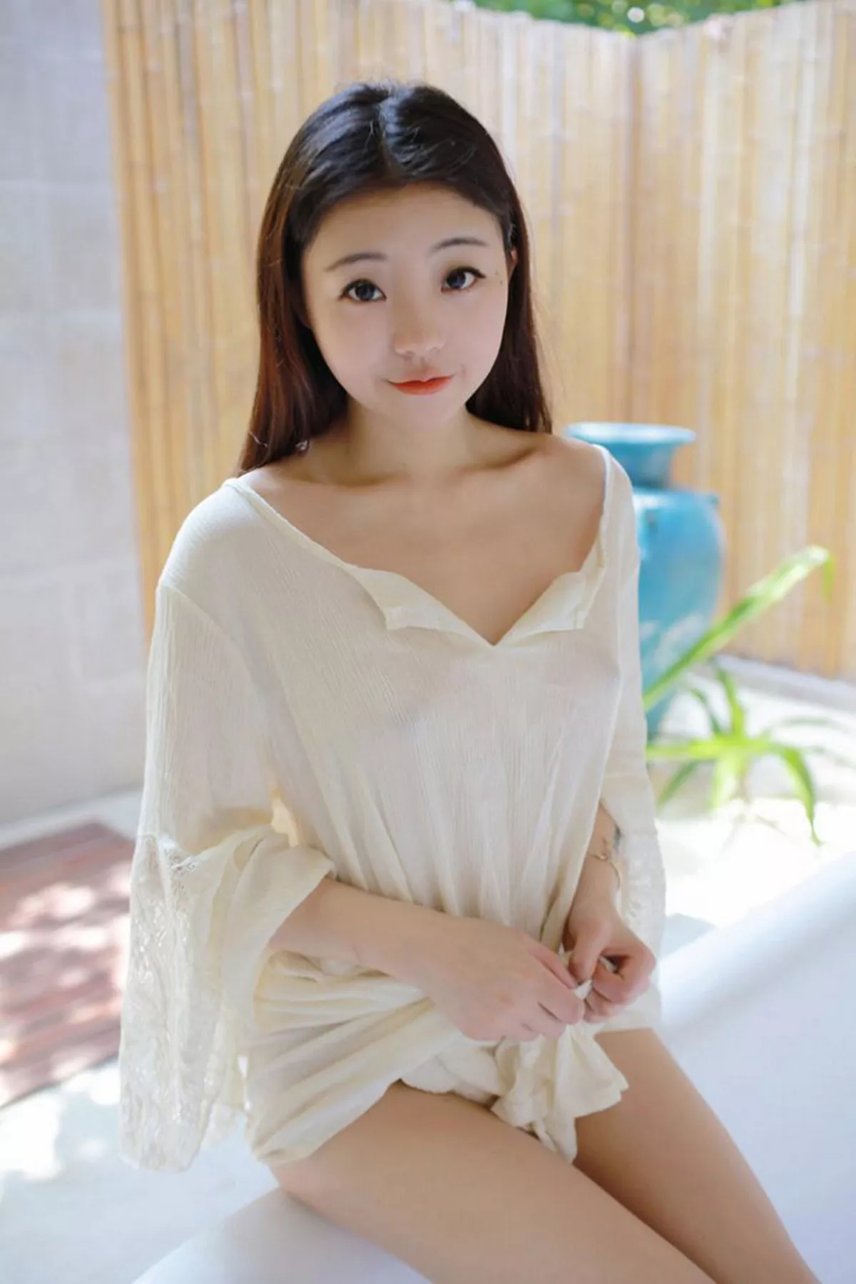 秀人集.com_[MFStar模范学院]Vol.072_嫩模佘贝拉bella马尔代夫旅拍浴室里湿身诱惑秀美乳53P