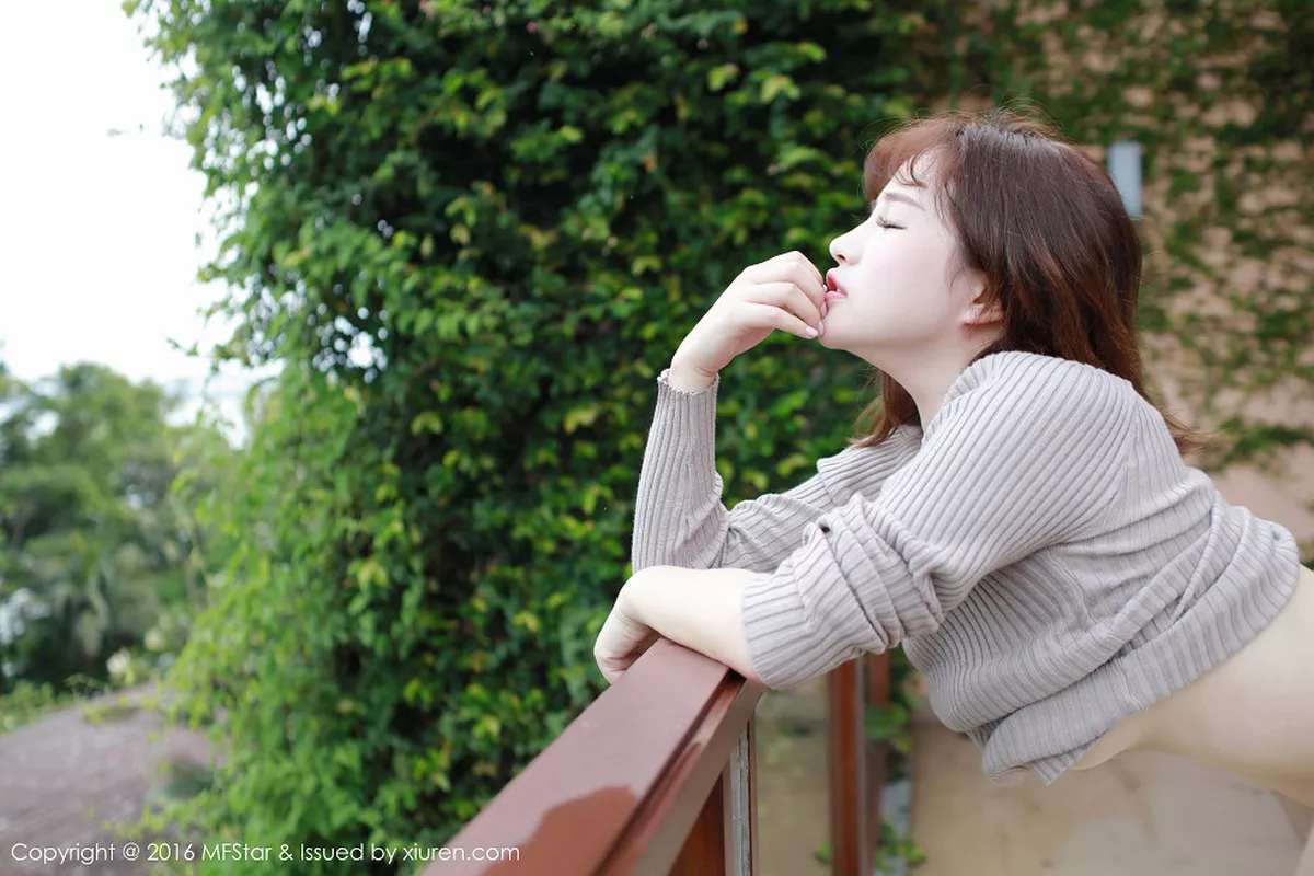 秀人集.com_[MFStar模范学院]Vol.059_嫩模徐cake泰国心愿旅拍性感内衣露半球撩人诱惑50P