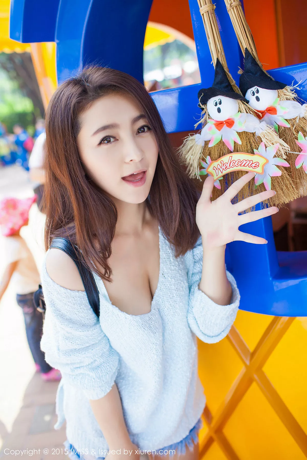 秀人集.com_[IMISS爱蜜社]Vol.049_嫩模夏茉GIGI蓝色齐逼牛仔热裤性感内衣完美诱惑写真47P