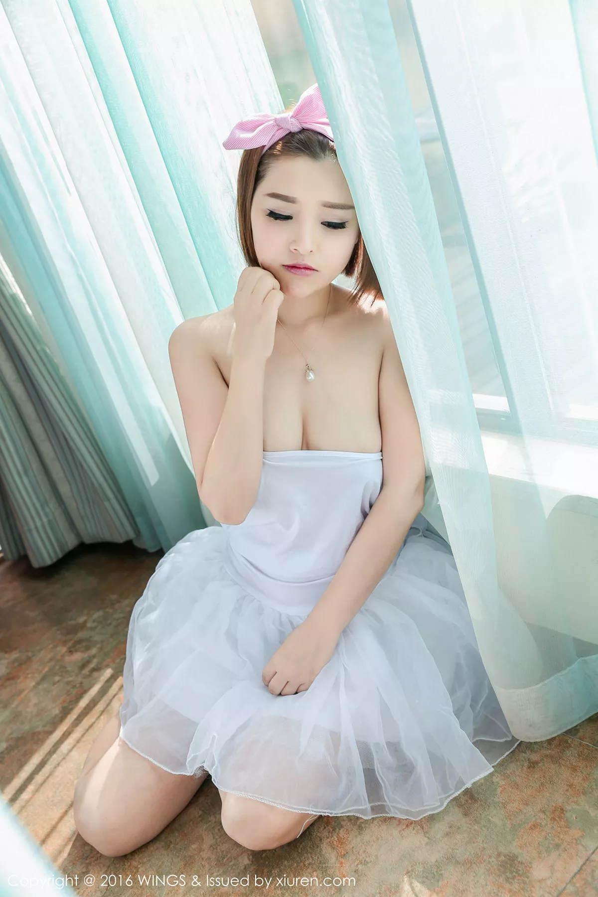 秀人集.com_[WingS影私荟]Vol.016_嫩模吉雅子居家私房性感女仆装傲人美胸纯美迷人写真52P