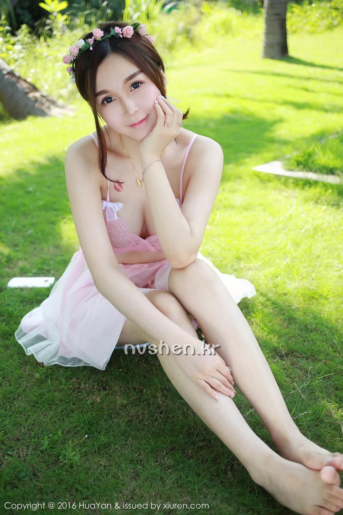 秀人集.com_[HuaYan花の颜]Vol.007_嫩模沈蜜桃off三亚旅拍巨乳花仙子粉红内衣秀豪乳写真55P