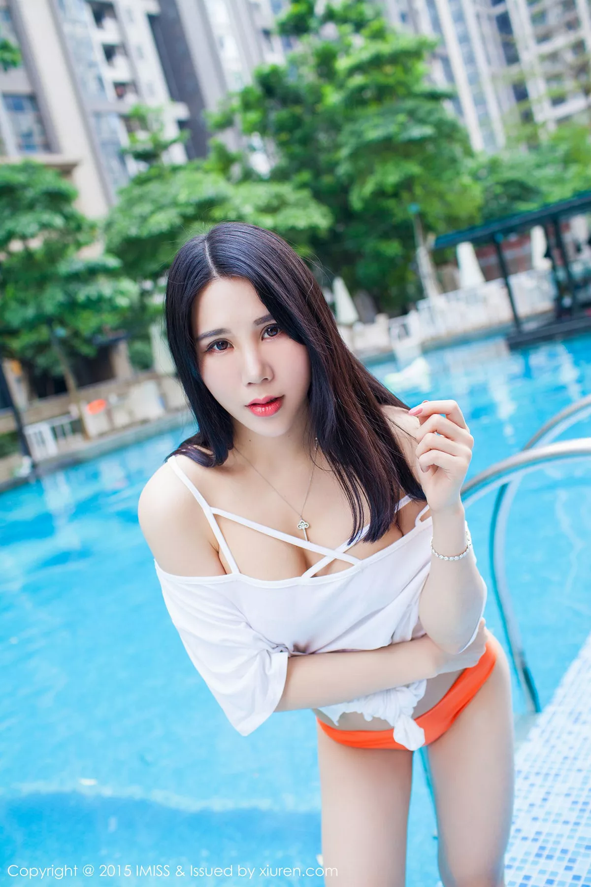 秀人集.com_[IMISS爱蜜社]Vol.048_嫩模林恩芝黑色蕾丝内裤秀美臀性感内衣迷人美胸写真50P