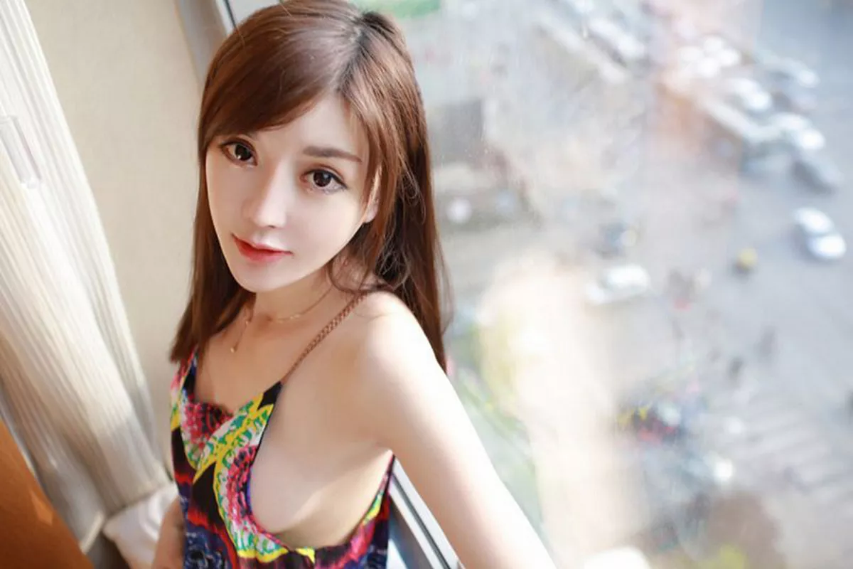 秀人集.com_[MFStar模范学院]Vol.068_美颜嫩模韩子萱黑色蕾丝睡裙露美乳私房诱惑写真50P