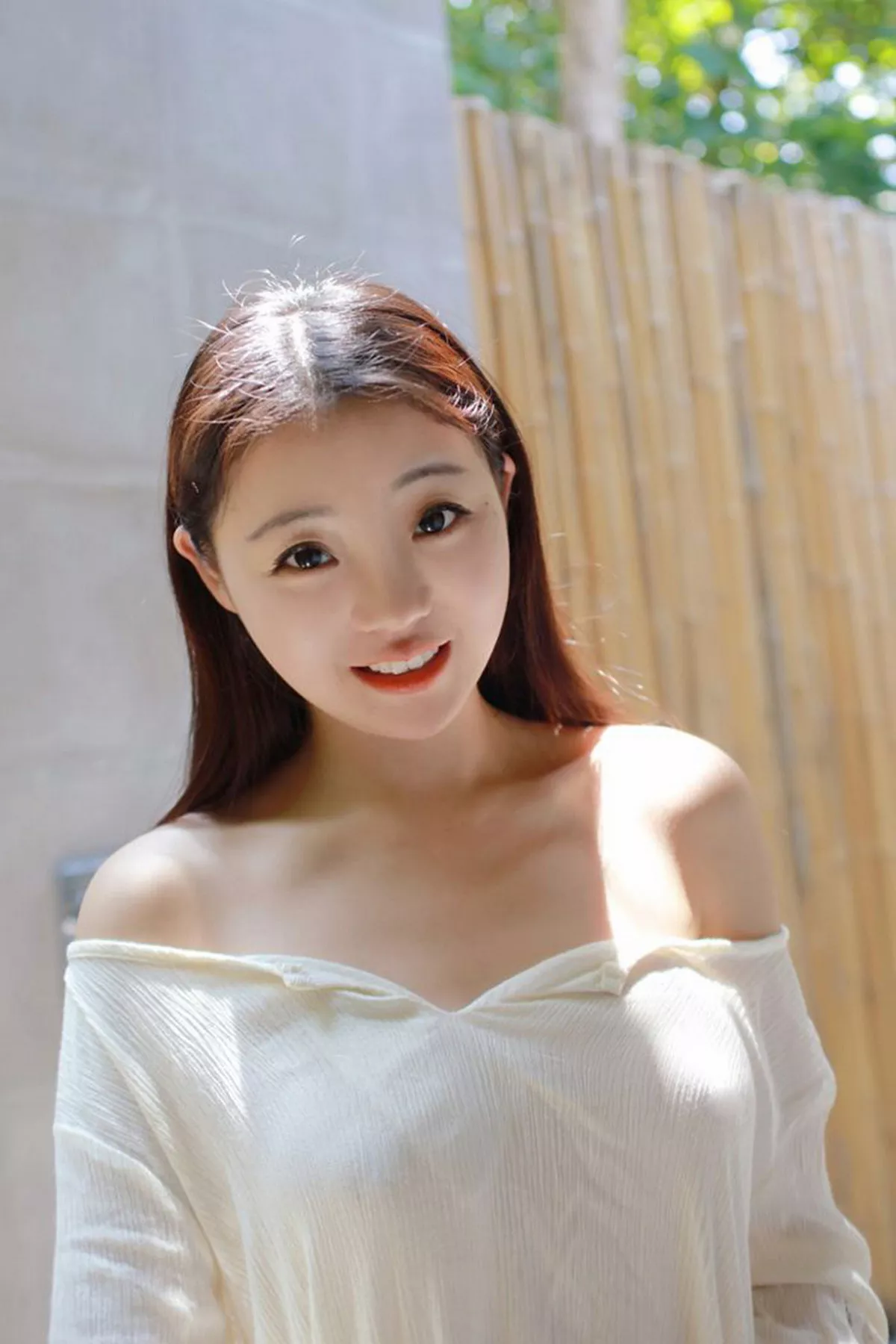 秀人集.com_[MFStar模范学院]Vol.072_嫩模佘贝拉bella马尔代夫旅拍浴室里湿身诱惑秀美乳53P