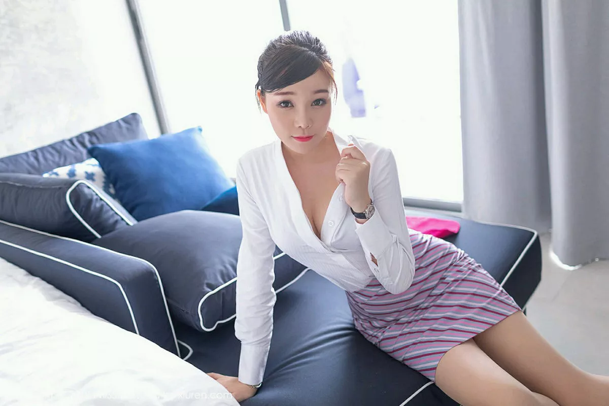 秀人集.com_[IMISS爱蜜社]Vol.284_嫩模芝芝Booty普吉岛旅拍私房制服白衬衣配肉丝裤袜性感写真37P