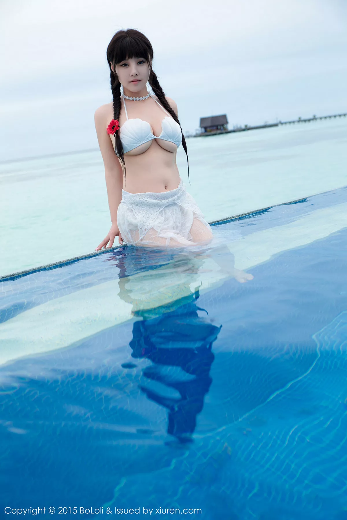 秀人集.com_[BoLoli波萝社]Vol.057_嫩模Barbie可儿泳池里性感比基尼半脱秀豪乳诱惑写真49P