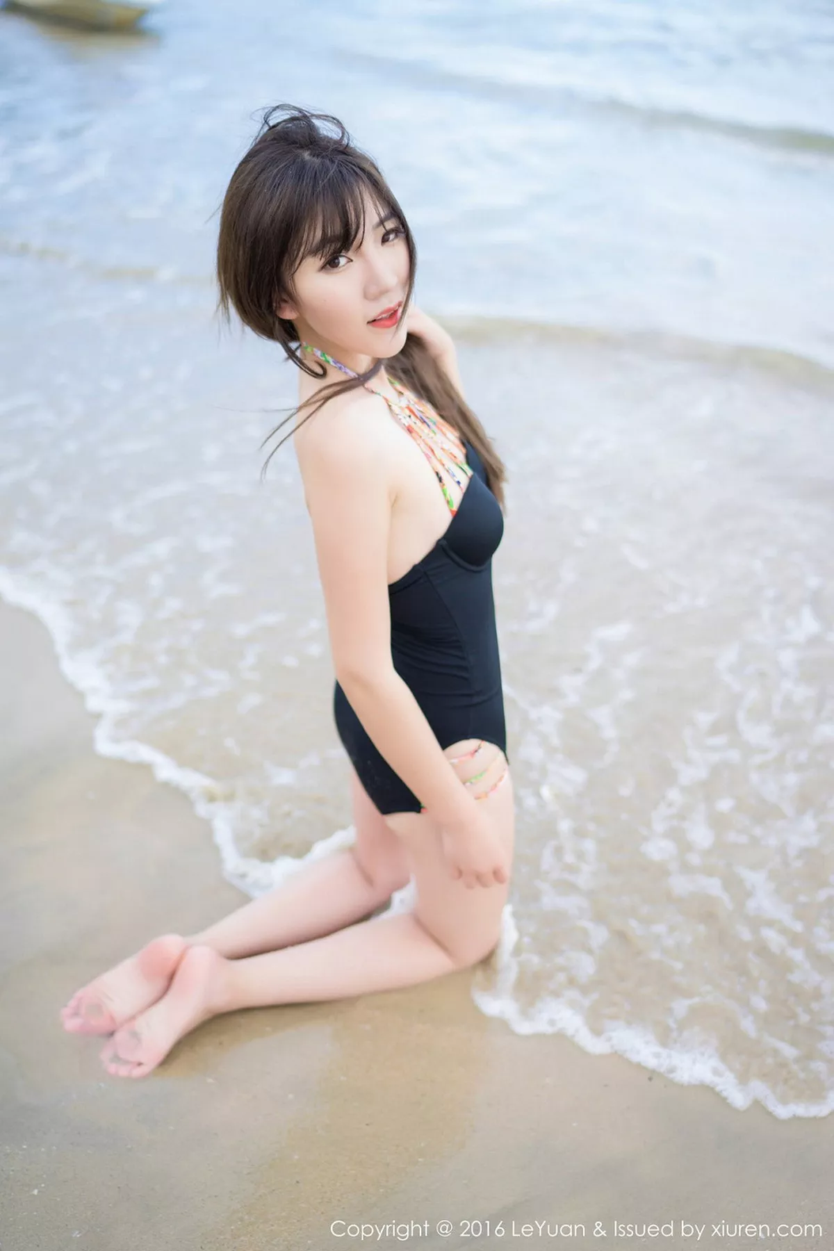 秀人集.com_[LeYuan星乐园]Vol.011_嫩模冷不丁海边性感比基尼白嫩肌肤完美身材迷人写真54P