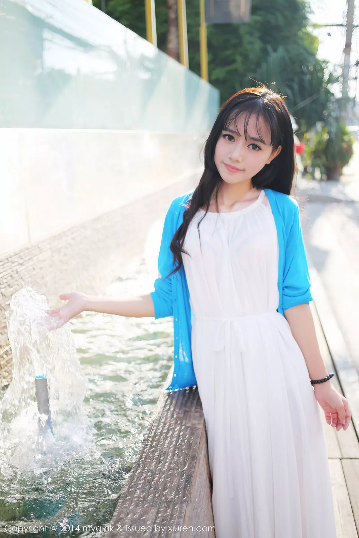 秀人集.com_[MyGirl美媛馆]Vol.086_嫩模toro羽住白色连身裙邻家女孩清新迷人写真44P