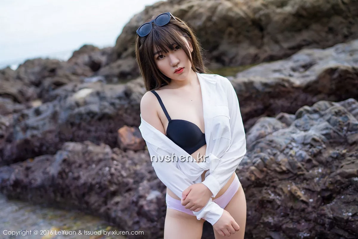 秀人集.com_[LeYuan星乐园]Vol.012_嫩模冷不丁性感黑色内衣秀完美胸型粉红内裤诱惑写真52P