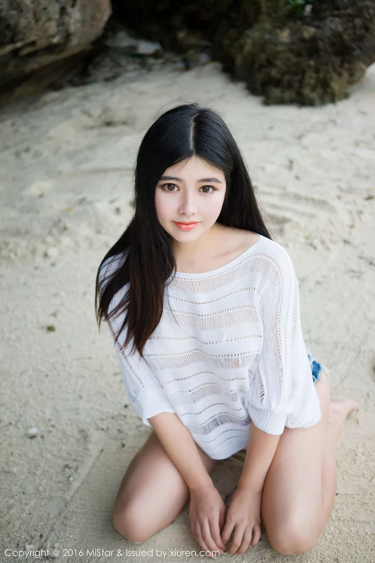 秀人集.com_[MiStar魅妍社]Vol.073_嫩模娜露Selena薄荷岛旅拍白色透视网衣秀豪乳写真60P