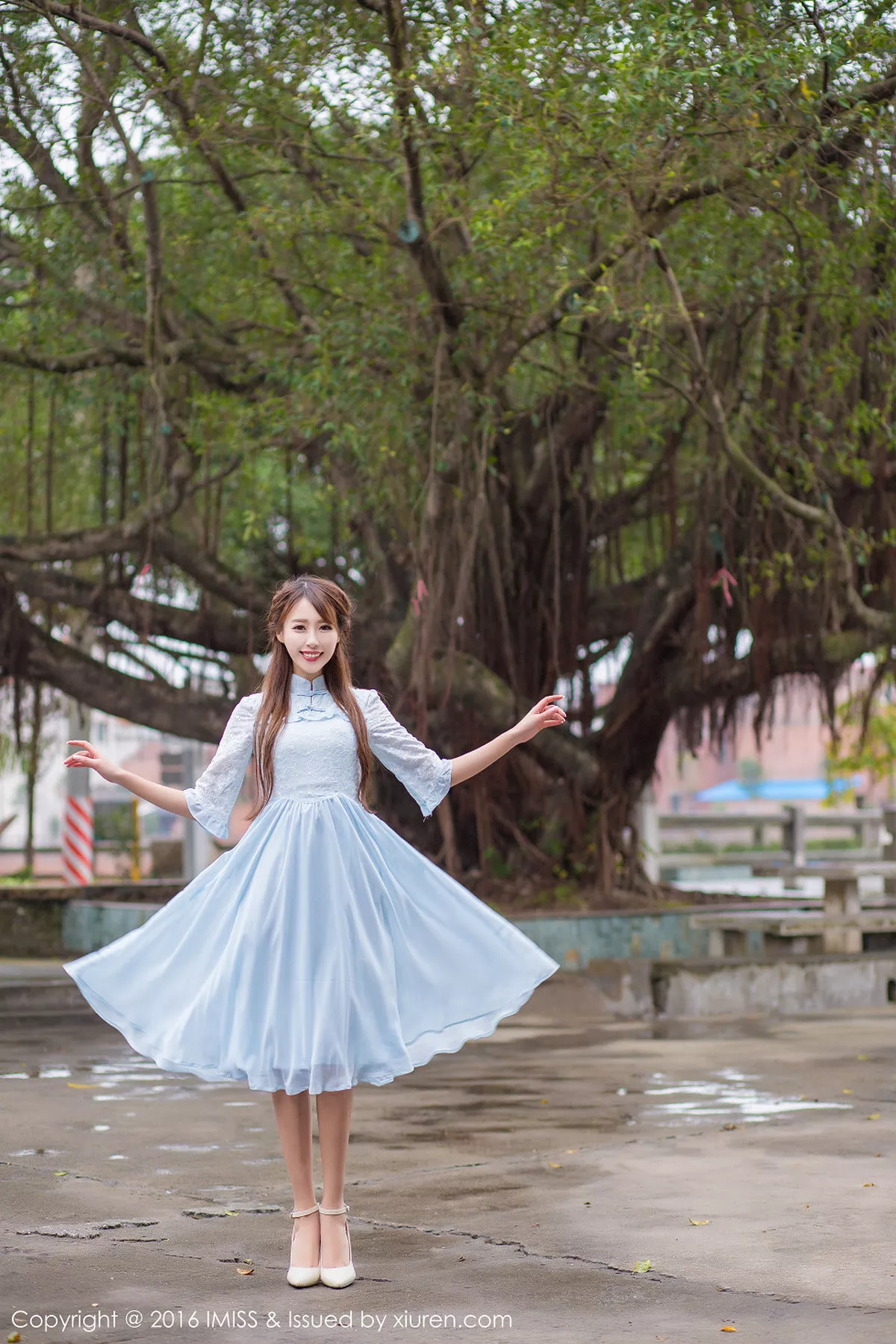 秀人集.com_[IMISS爱蜜社]Vol.070_嫩模王曼妮&谭小雅古典旗袍风完美身材性感迷人写真60P