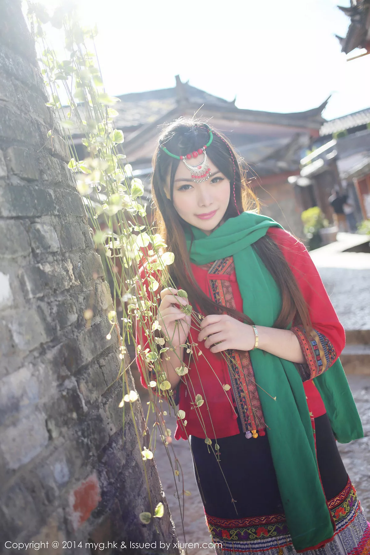 秀人集.com_[MyGirl美媛馆]Vol.071_嫩模MARA醬丽江古城旅拍黑丝网袜诱人美臀诱惑写真53P