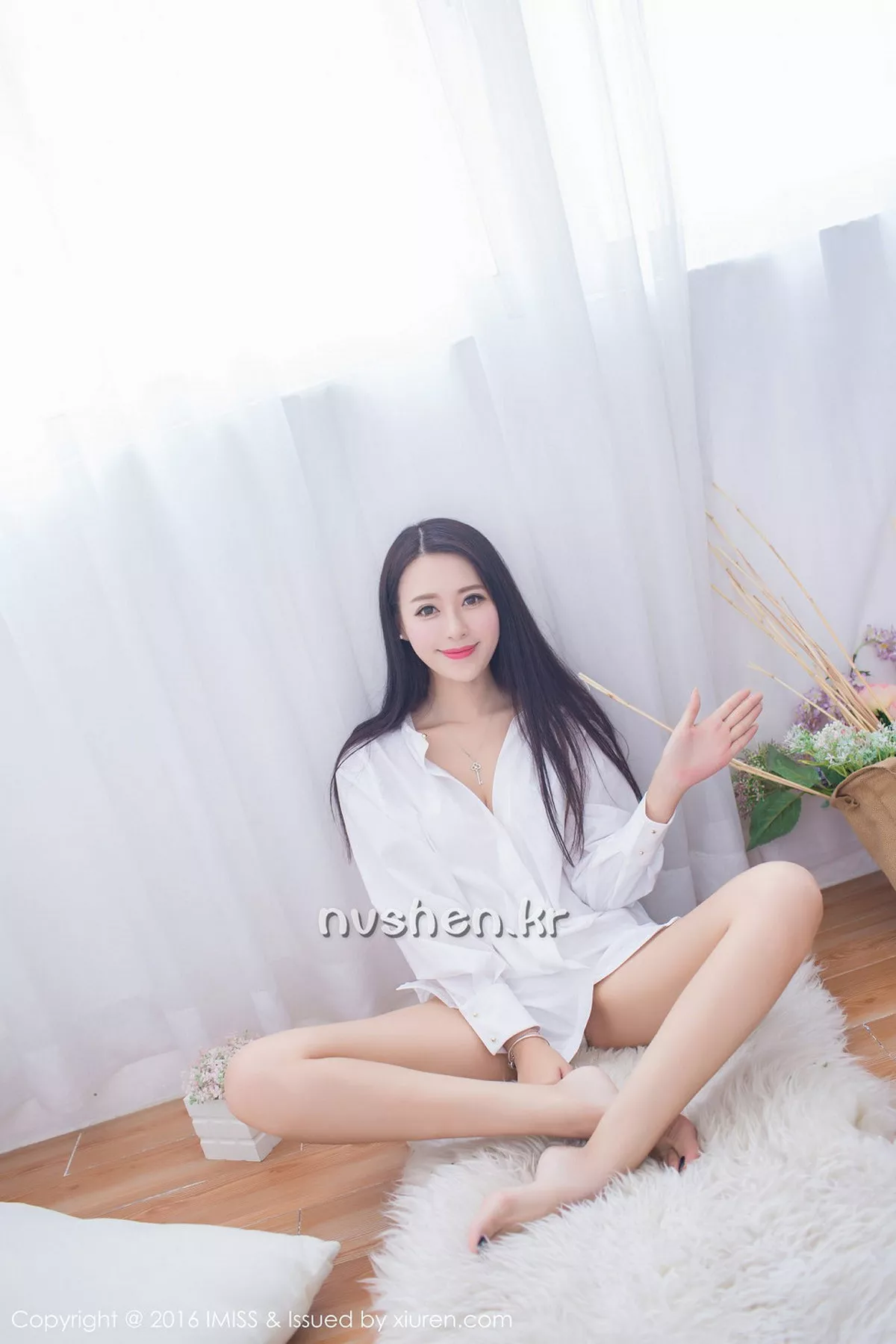 秀人集.com_[IMISS爱蜜社]Vol.137_气质美女王曼妮好Q性感内衣秀白嫩肌肤纯白诱惑写真45P