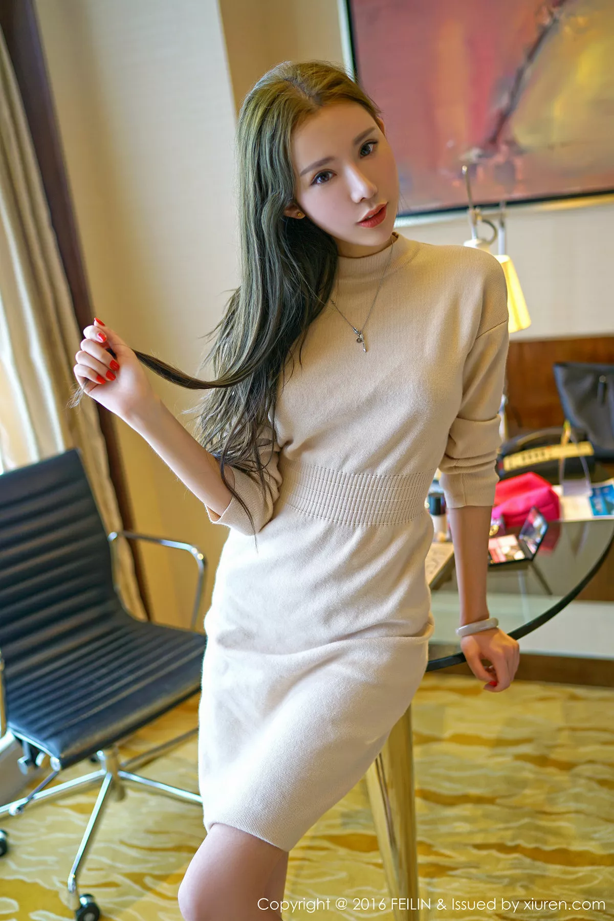 秀人集.com_[FeiLin嗲囡囡]Vol.059_嫩模萌琪琪Irene居家脱连身裙秀性感美胸白嫩迷人写真41P