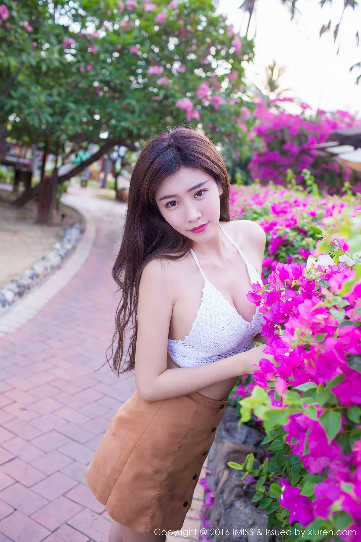 秀人集.com_[IMISS爱蜜社]Vol.092_嫩模程小烦不烦兰卡威旅拍花色比基尼白嫩肌肤性感写真51P