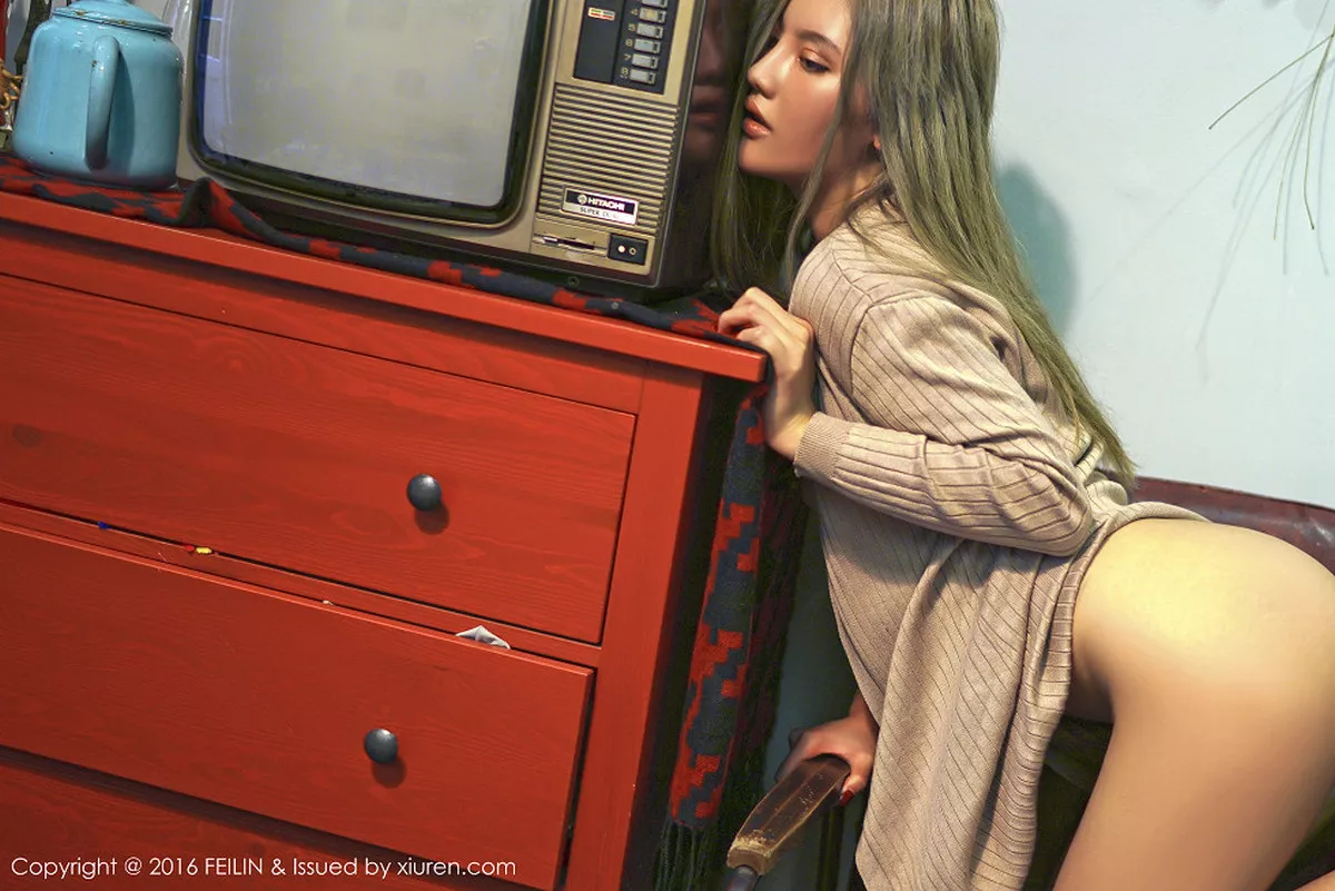 秀人集.com_[FeiLin嗲囡囡]Vol.061_嫩模就是阿朱啊居家私房大尺度全裸挑战极限的诱惑写真43P