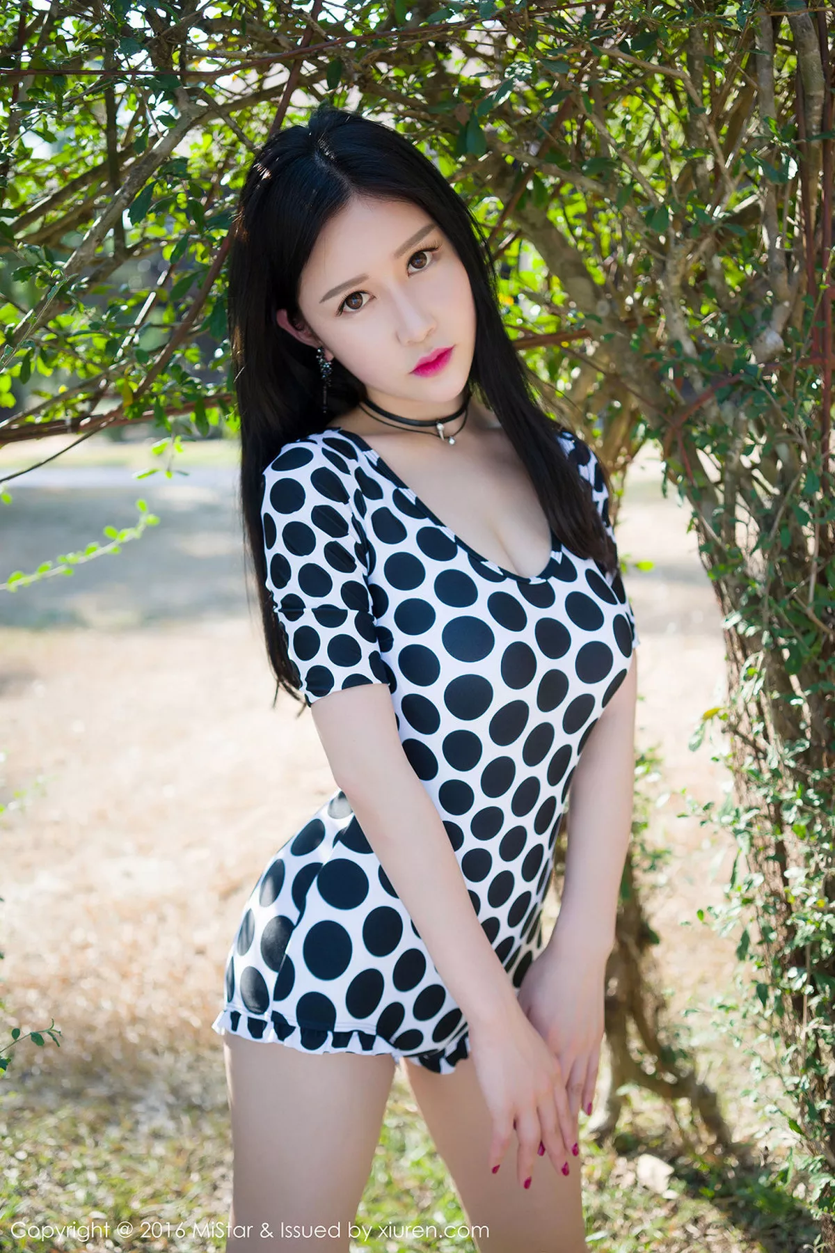 秀人集.com_[MiStar魅妍社]Vol.106_于姬Una兰卡威旅拍海边沙滩白色薄纱裙秀豪乳写真50P