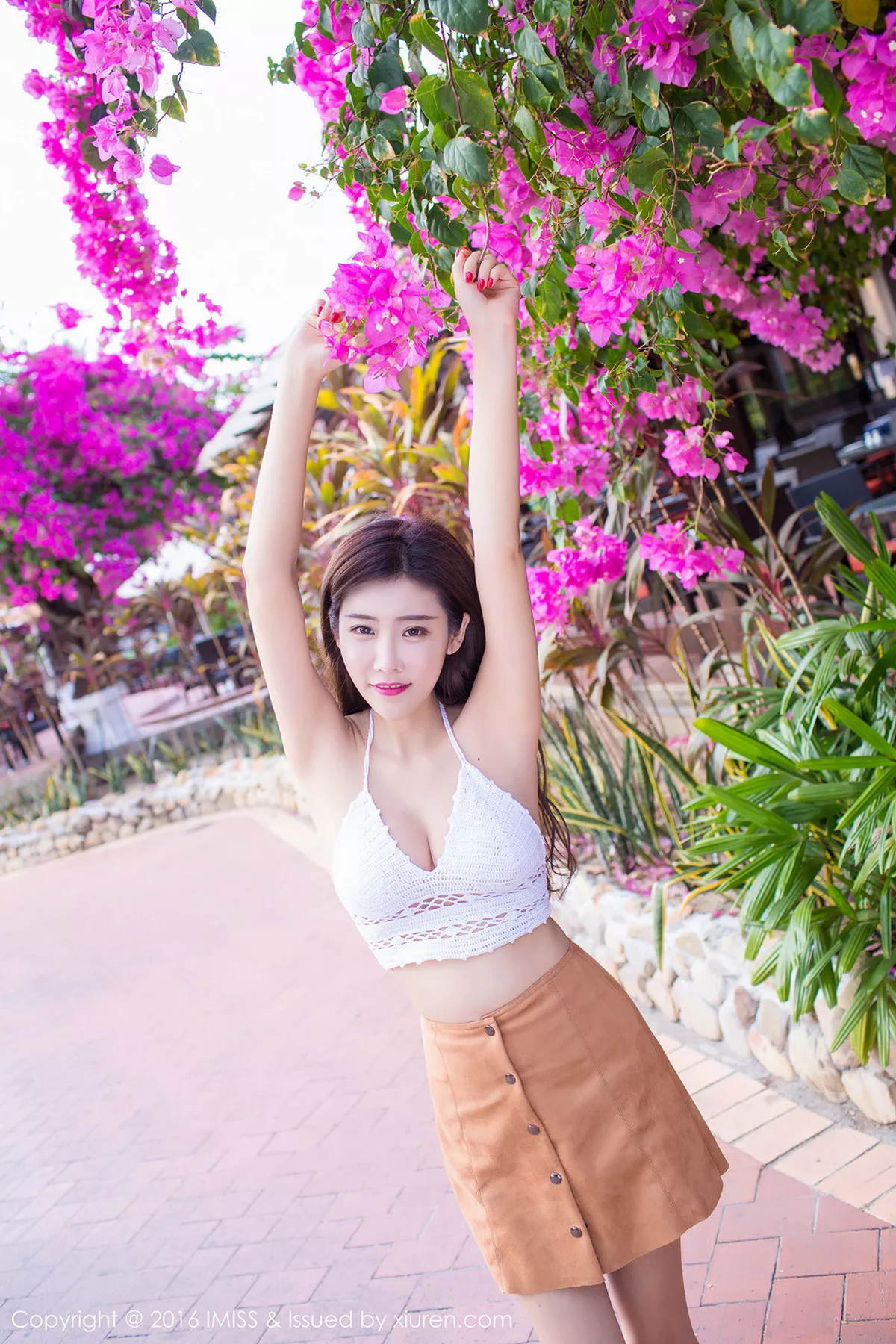 秀人集.com_[IMISS爱蜜社]Vol.092_嫩模程小烦不烦兰卡威旅拍花色比基尼白嫩肌肤性感写真51P