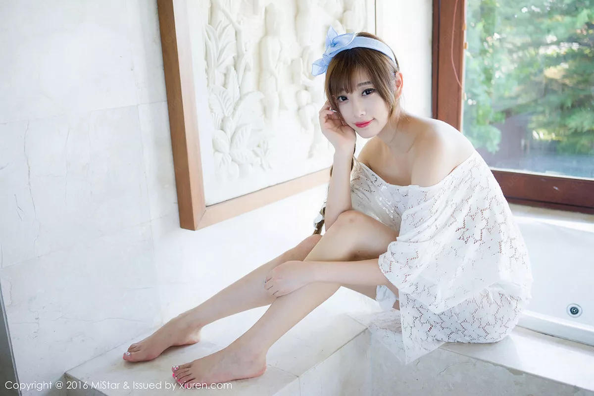 秀人集.com_[MiStar魅妍社]Vol.104_嫩模Sugar小甜心CC巴厘岛旅拍性感内衣秀翘臀写真55P