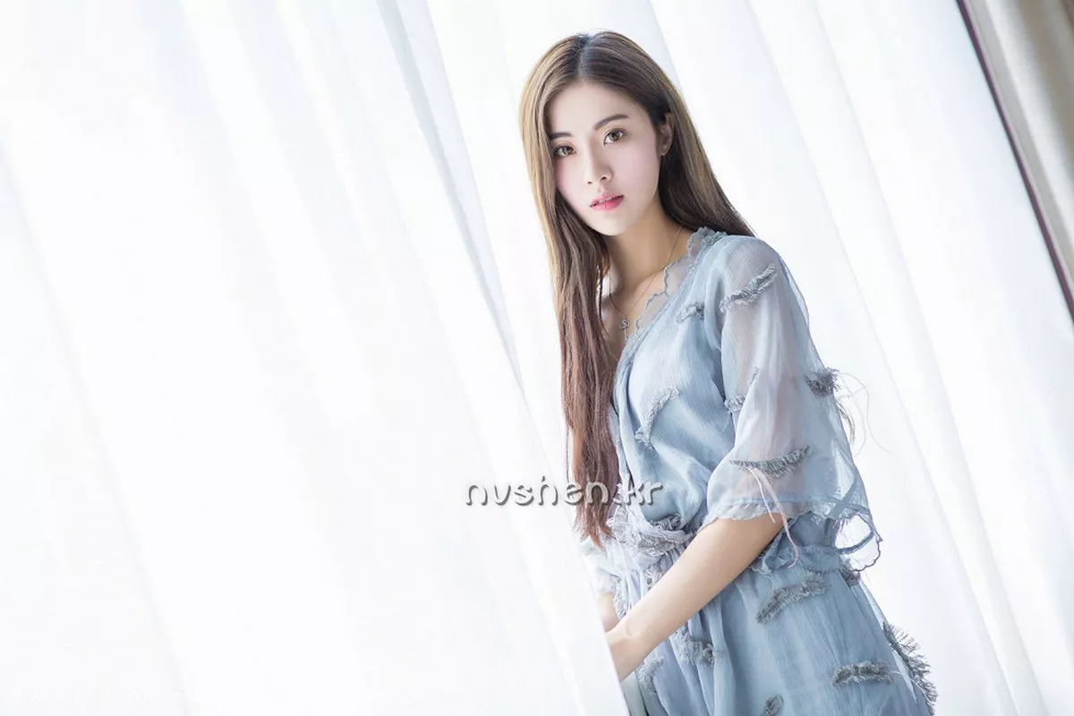 秀人集.com_[LeYuan星乐园]Vol.018_国色天姿嫩模菲儿性感内衣秀完美曲线黑丝美腿迷人写真54P