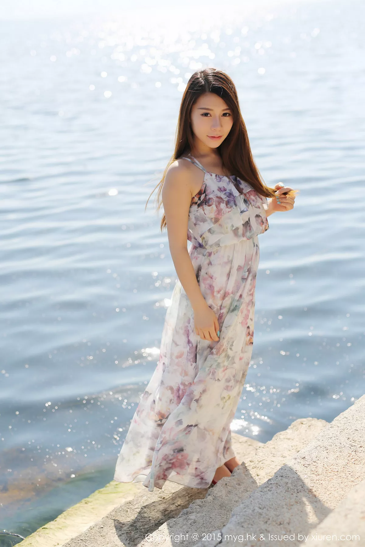 秀人集.com_[MyGirl美媛馆]Vol.106_嫩模vetiver嘉宝贝儿大理旅拍连身花长裙清新迷人写真50P