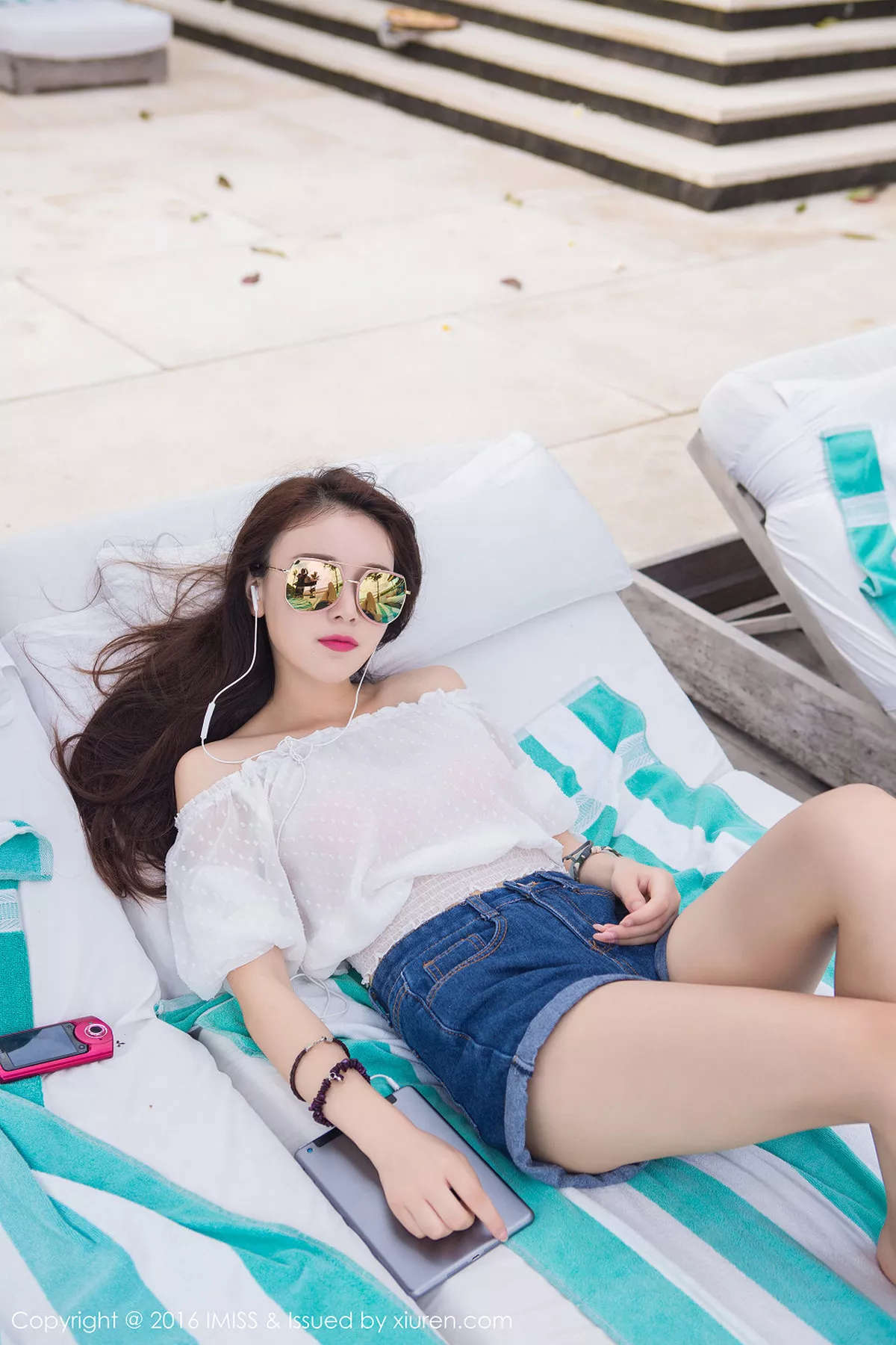 秀人集.com_[IMISS爱蜜社]Vol.119_嫩模赵小米Kitty巴厘岛旅拍第三套连身裙真空湿身诱惑44P