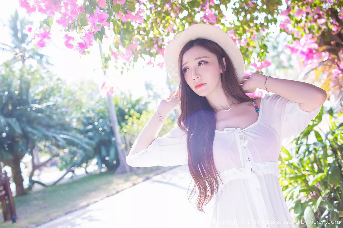 秀人集.com_[IMISS爱蜜社]Vol.091_淼淼萌萌哒兰卡威旅拍红色内衣秀美胸花仙子迷人写真52P