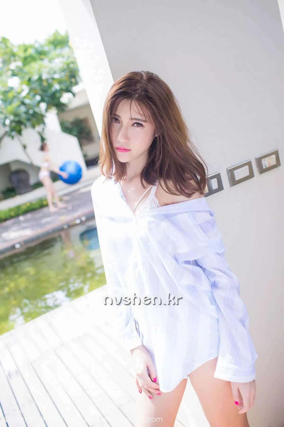 秀人集.com_[IMISS爱蜜社]Vol.139_嫩模Sandy陈天扬苏梅岛旅拍第二套白色衬衣下傲人身材写真54P