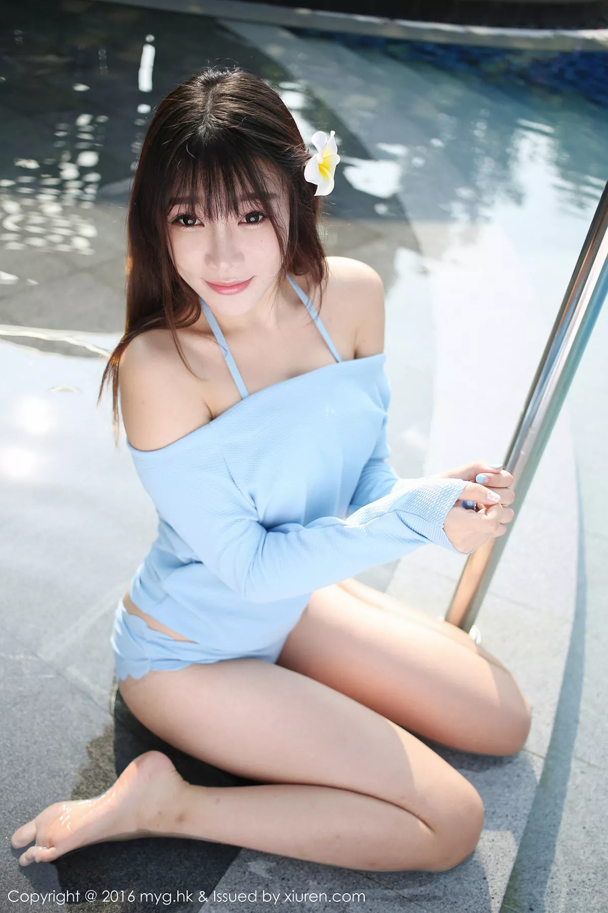 秀人集.com_[MyGirl美媛馆]Vol.224_嫩模芝芝Booty三亚旅拍半脱内裤湿身秀美臀诱惑写真60P