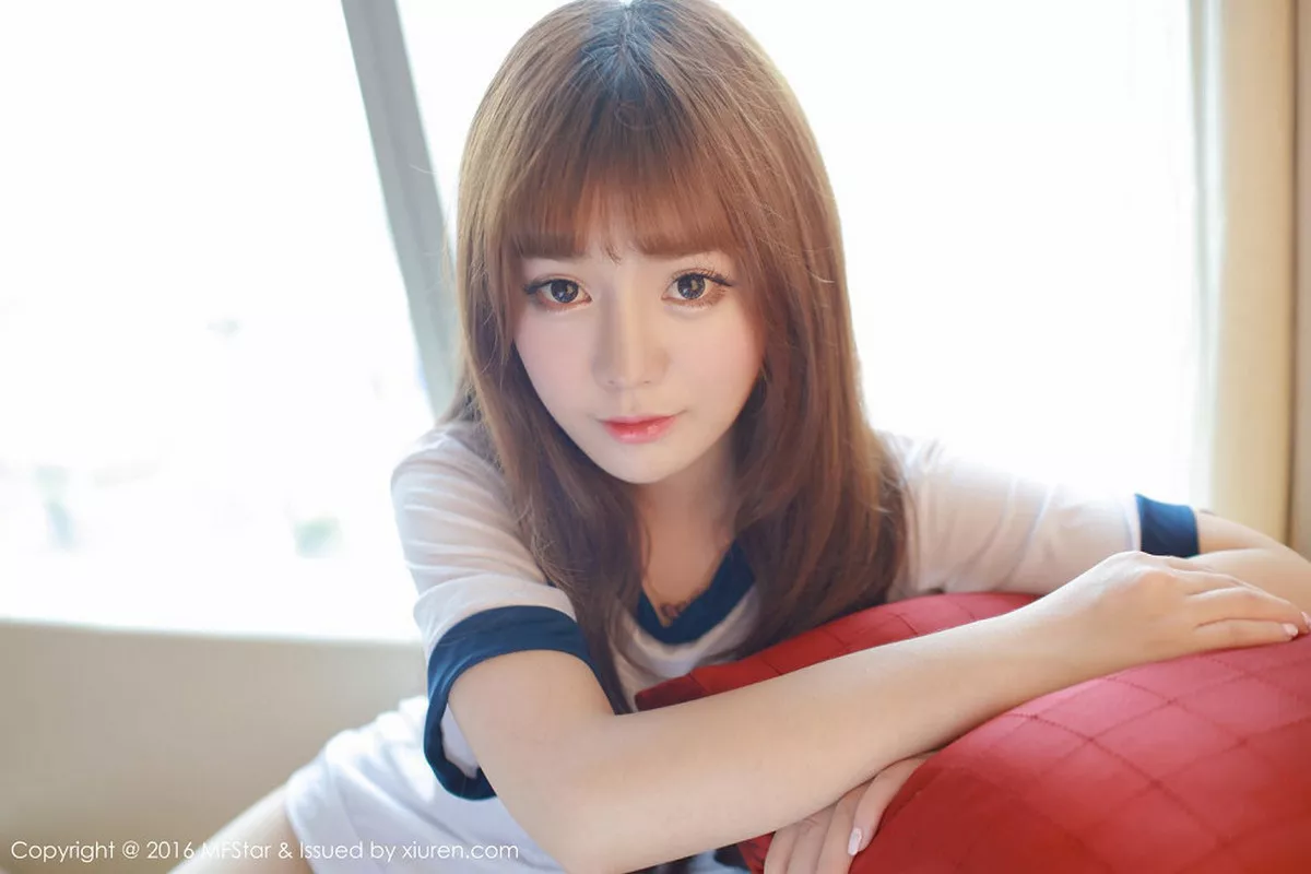 秀人集.com_[MFStar模范学院]Vol.079_嫩模粉芭比VV居家私房内衣系列蕾丝内裤秀美臀诱惑写真50P