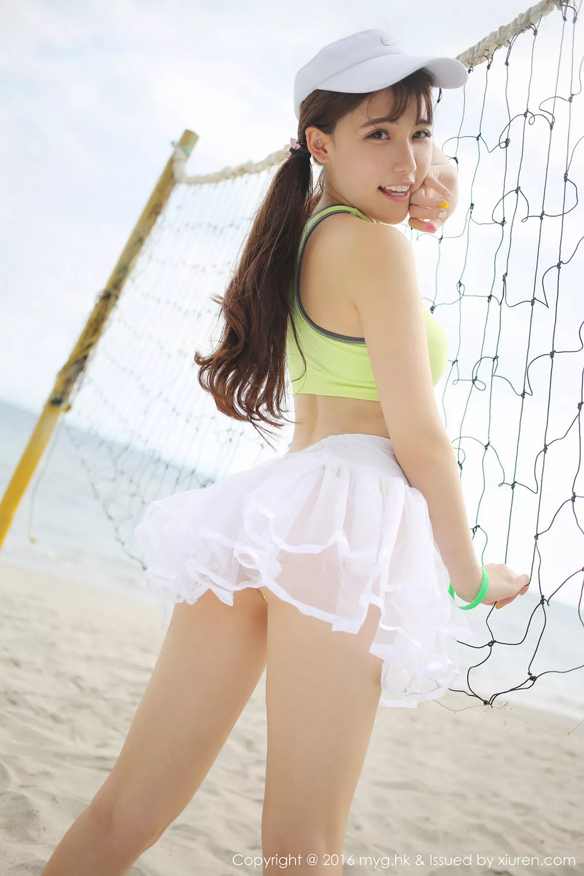 秀人集.com_[MyGirl美媛馆]Vol.191_嫩模熊吖BOBO龙目岛旅拍沙滩边白纱裙下性感美臀写真67P