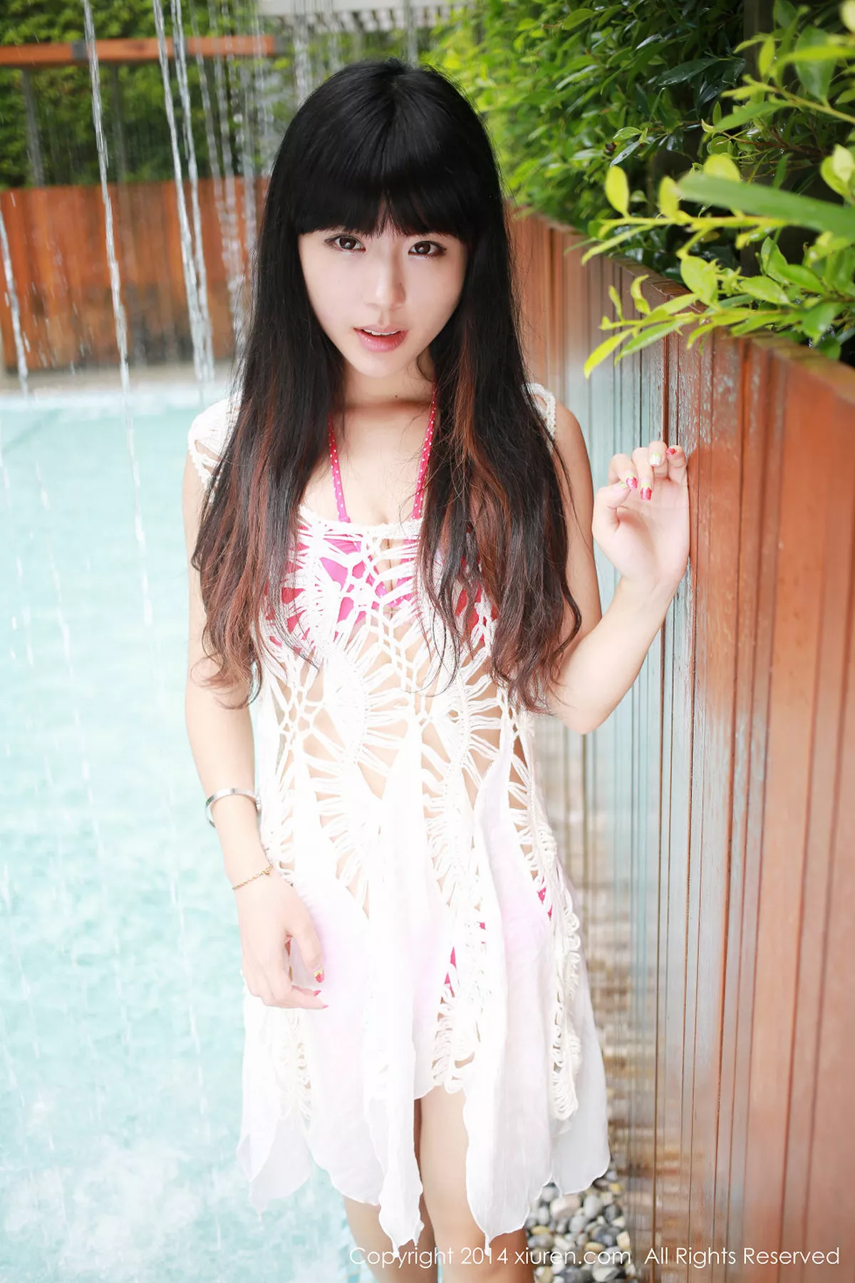 秀人集.com_[XiuRen秀人网]No.183_平面模特刘雪妮verna泰国旅拍红色圆点比基尼性感写真62P